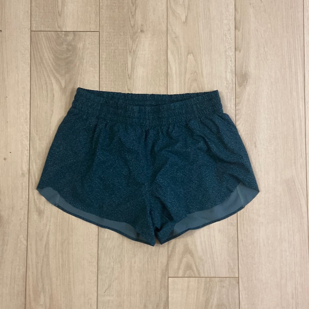 Athleta 3” Hustle Short. Size Small. Blue